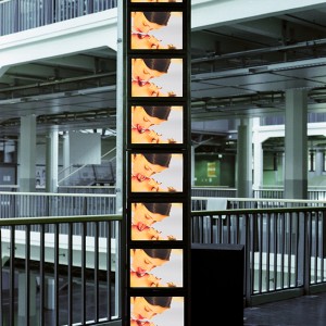 "Drinking", 2000/2001, Videoinstalation, HfG Karlsruhe