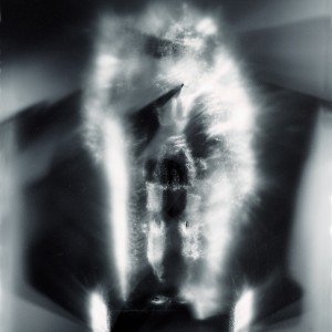 “KNGTLY III no.4 (Knight Memorial)″, 2015, ca. 120x90cm, photogram on colorfilm/C-Print analog, 2+1 AP